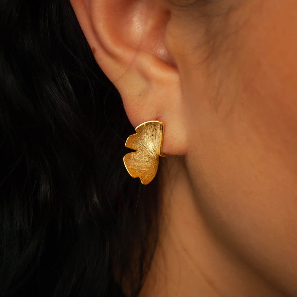 Marie June Gold Ginkgo Earrings NWOT - Picture 3 of 6